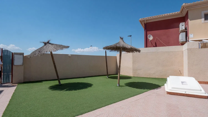 Image No.27-4 Bed Semi-Detached for sale