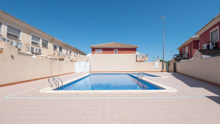 Image No.31-4 Bed Semi-Detached for sale