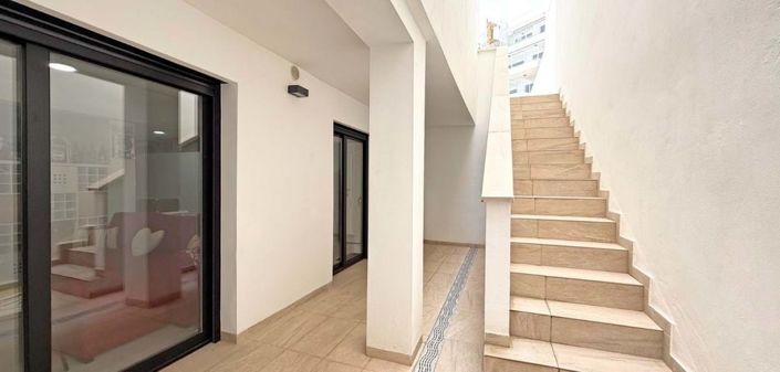 Image No.22-3 Bed Apartment for sale