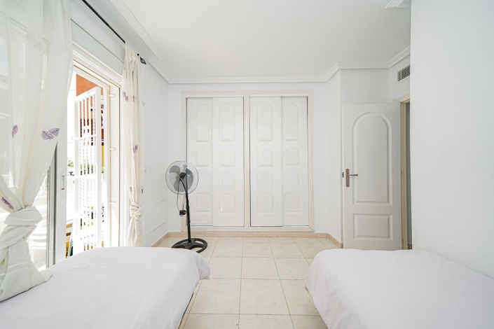 Image No.15-3 Bed Semi-Detached for sale