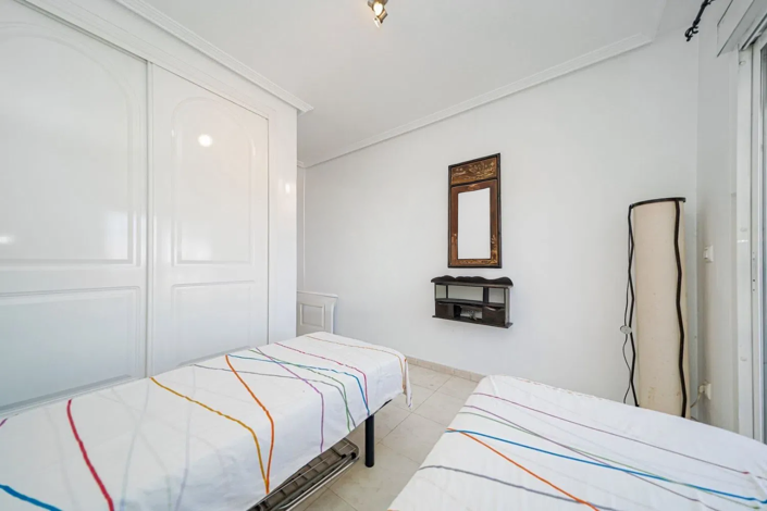 Image No.25-3 Bed Semi-Detached for sale