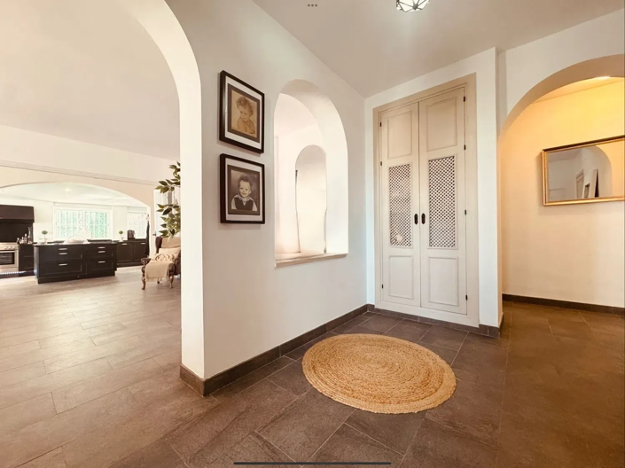 Image No.19-4 Bed Villa for sale