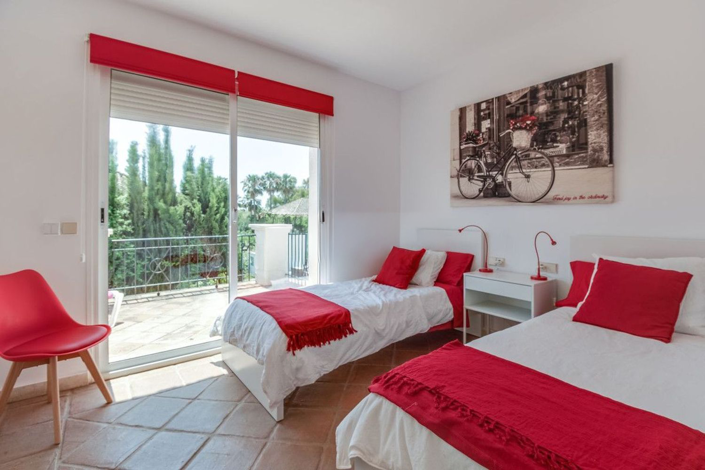 Image No.10-4 Bed Villa for sale