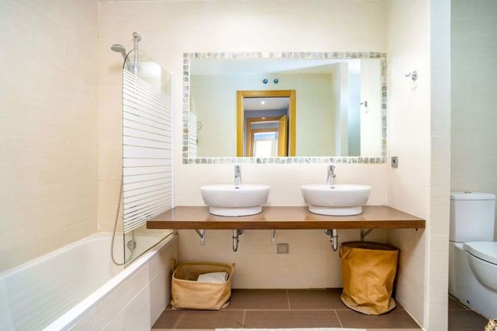 Image No.34-2 Bed Apartment for sale