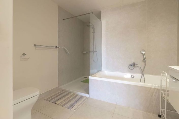 Image No.27-3 Bed Apartment for sale