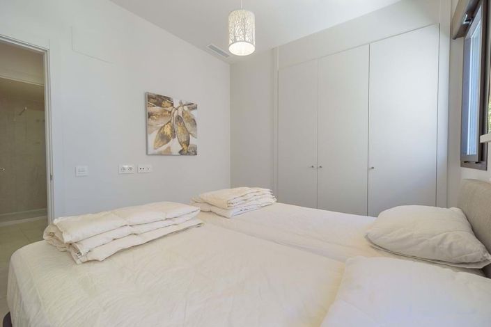 Image No.31-3 Bed Apartment for sale