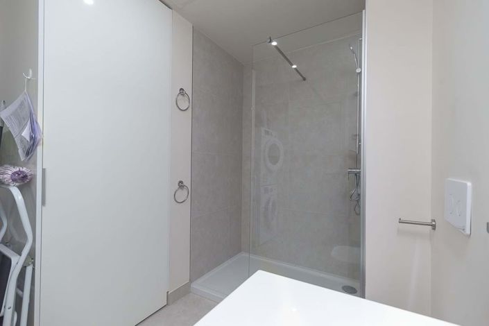 Image No.33-3 Bed Apartment for sale