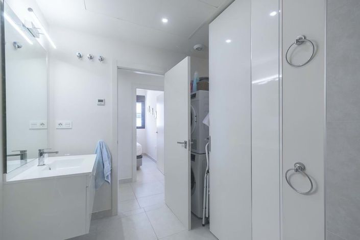 Image No.35-3 Bed Apartment for sale