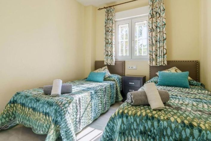 Image No.26-2 Bed Apartment for sale