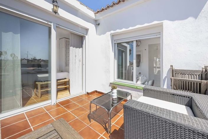 Image No.20-4 Bed Semi-Detached for sale