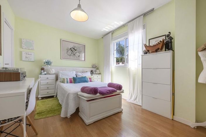 Image No.29-4 Bed Semi-Detached for sale