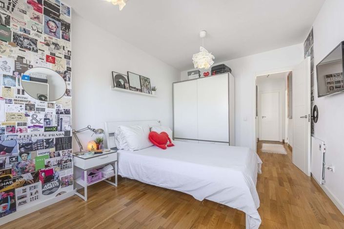 Image No.34-4 Bed Semi-Detached for sale