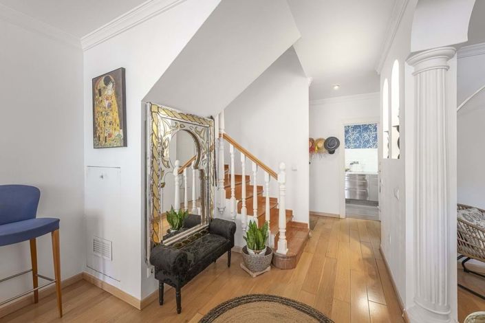 Image No.40-4 Bed Semi-Detached for sale