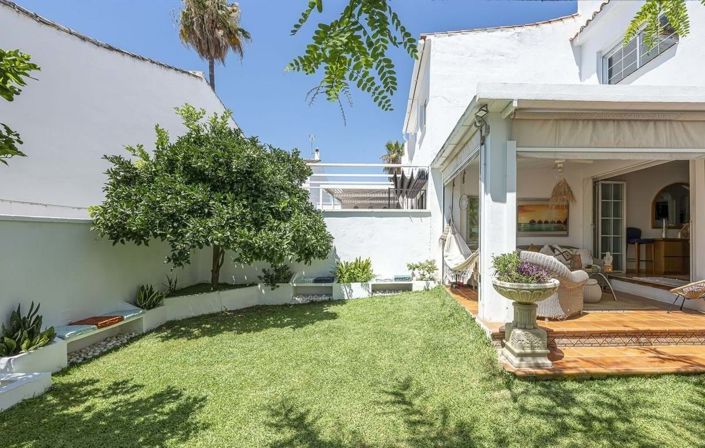 Image No.42-4 Bed Semi-Detached for sale