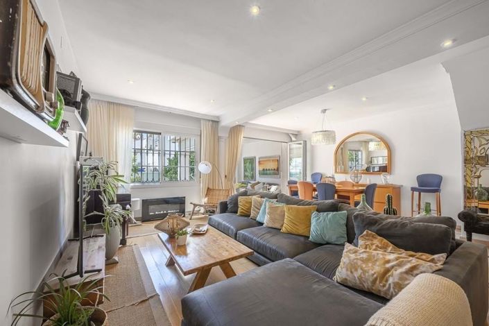 Image No.9-4 Bed Semi-Detached for sale