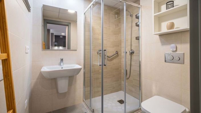 Image No.18-2 Bed Apartment for sale