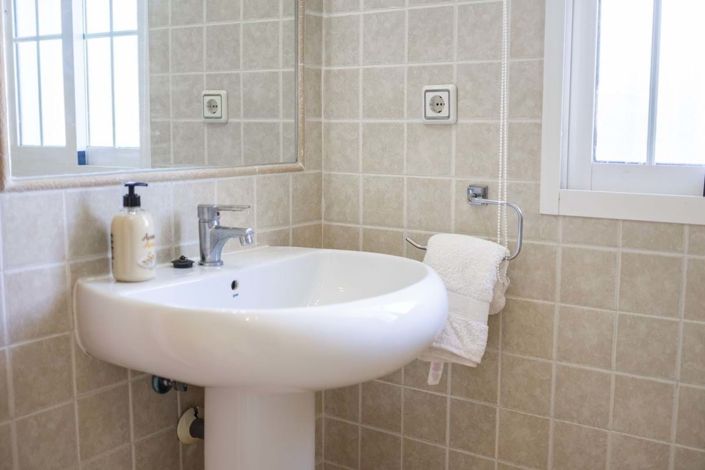 Image No.38-3 Bed Apartment for sale