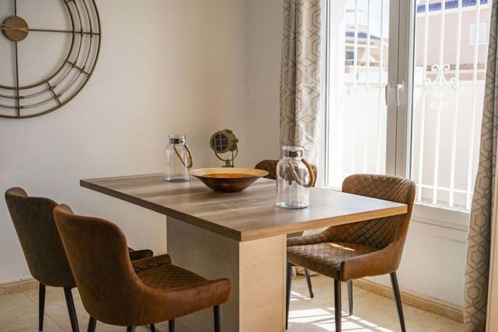 Image No.9-3 Bed Apartment for sale