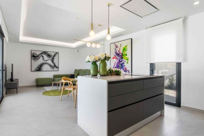 Image No.10-3 Bed Apartment for sale