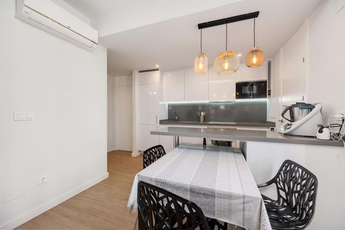 Image No.17-2 Bed Apartment for sale