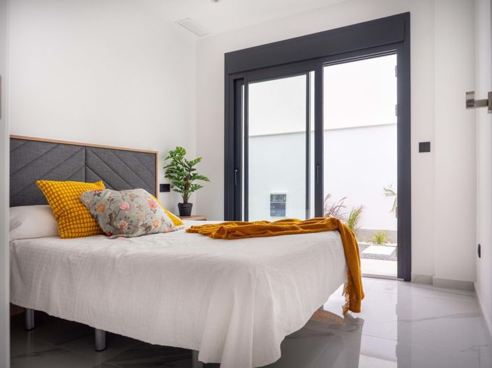 Image No.27-3 Bed Villa for sale