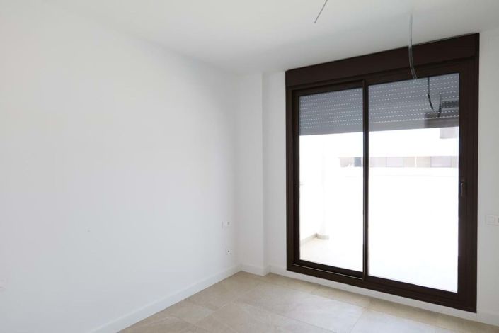 Image No.26-2 Bed Apartment for sale