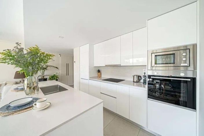 Image No.6-3 Bed Apartment for sale