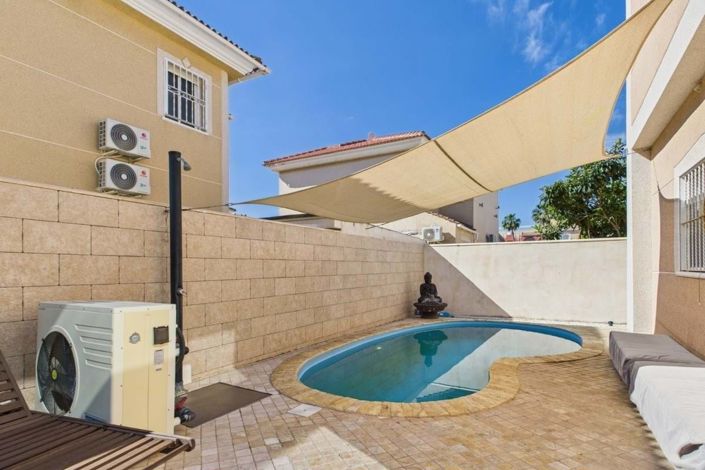 Image No.12-4 Bed Villa for sale