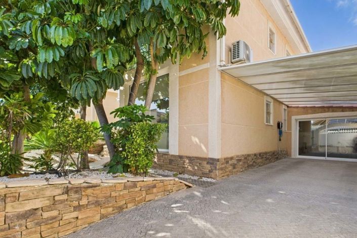 Image No.9-4 Bed Villa for sale