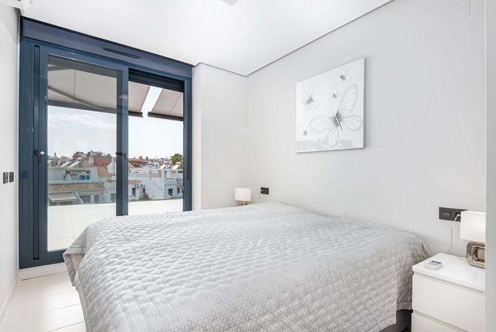 Image No.23-3 Bed Penthouse for sale