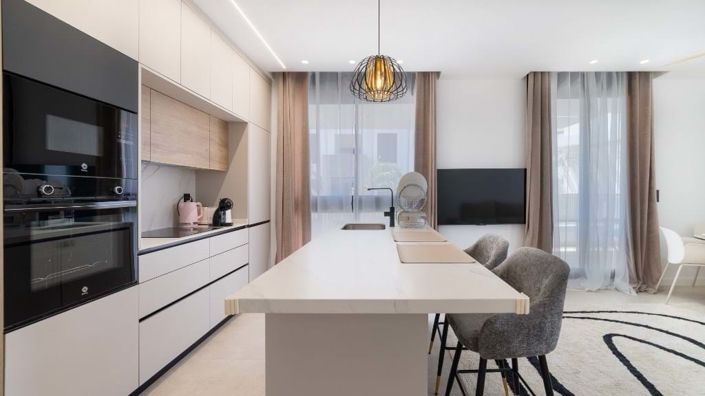 Image No.10-2 Bed Apartment for sale