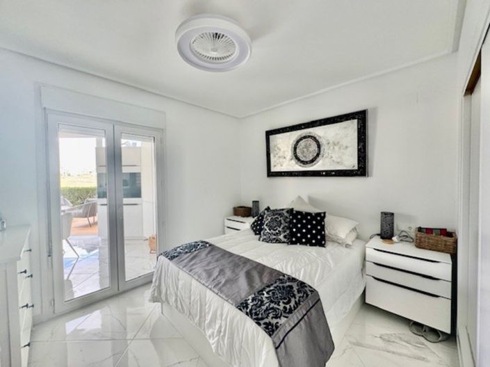 Image No.39-2 Bed Apartment for sale