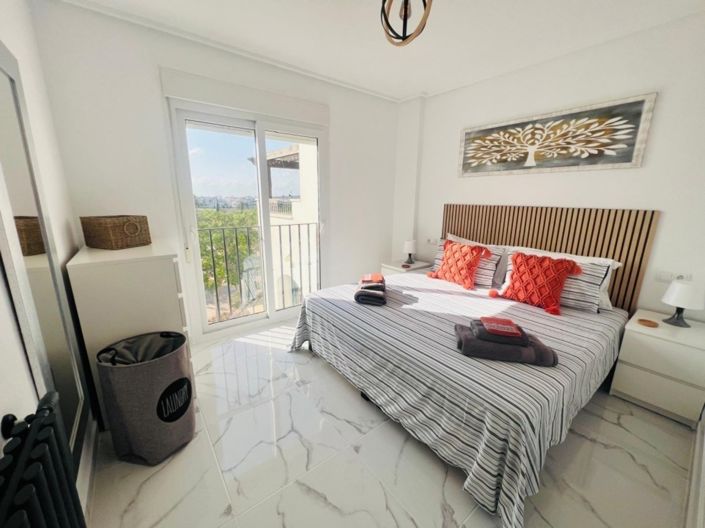 Image No.3-2 Bed Apartment for sale