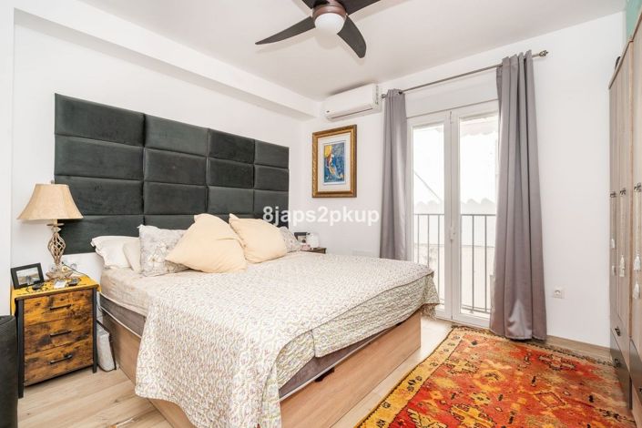 Image No.3-2 Bed Townhouse for sale