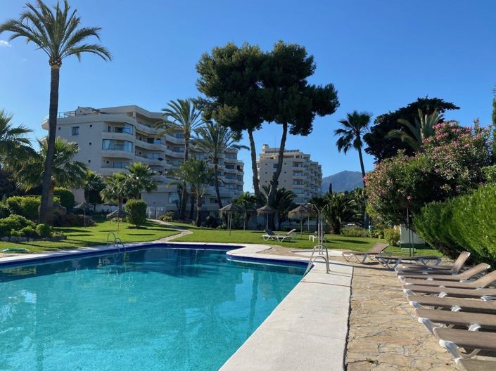 Image No.1-Appartement de 2 chambres à vendre à Estepona