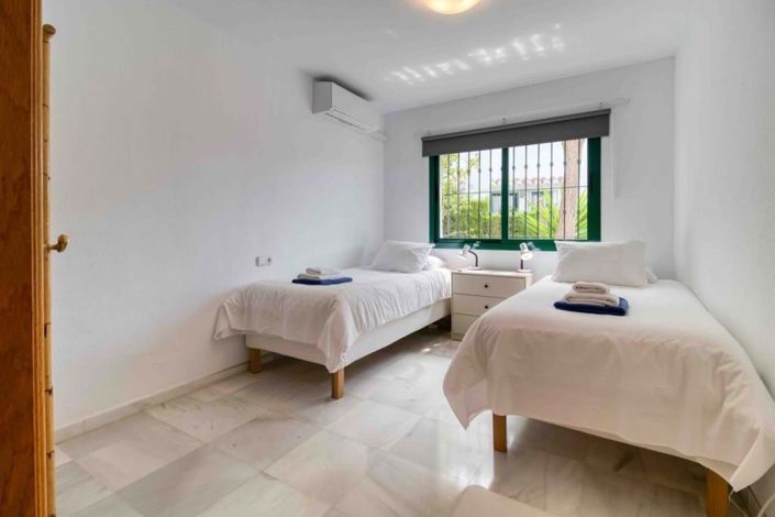 Image No.10-3 Bed Semi-Detached for sale