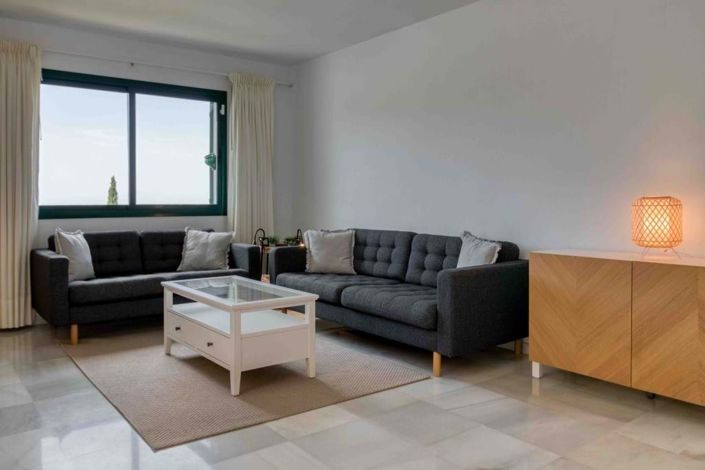 Image No.2-3 Bed Semi-Detached for sale