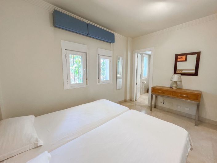 Image No.18-2 Bed Apartment for sale