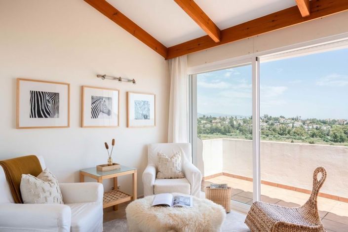 Image No.17-4 Bed Townhouse for sale