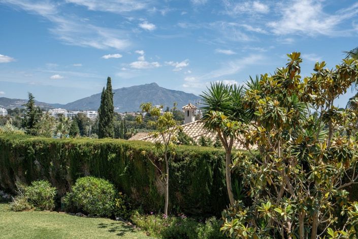 Image No.28-4 Bed Townhouse for sale