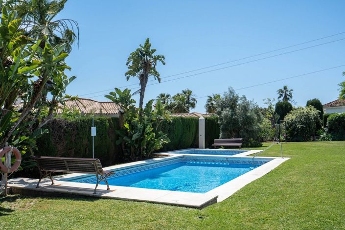 Image No.1-4 Bed Townhouse for sale