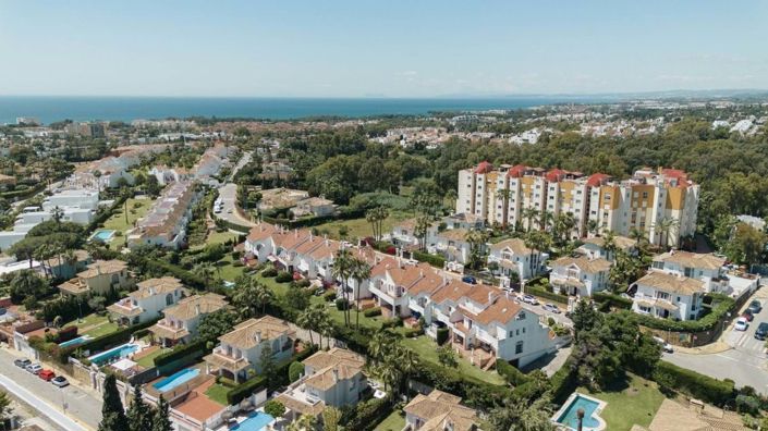 Image No.33-4 Bed Townhouse for sale