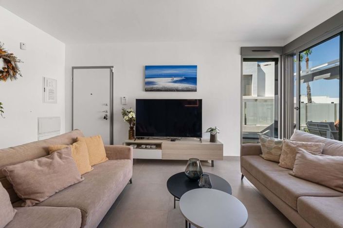 Image No.4-Villa de 4 chambres à vendre à Villamartin