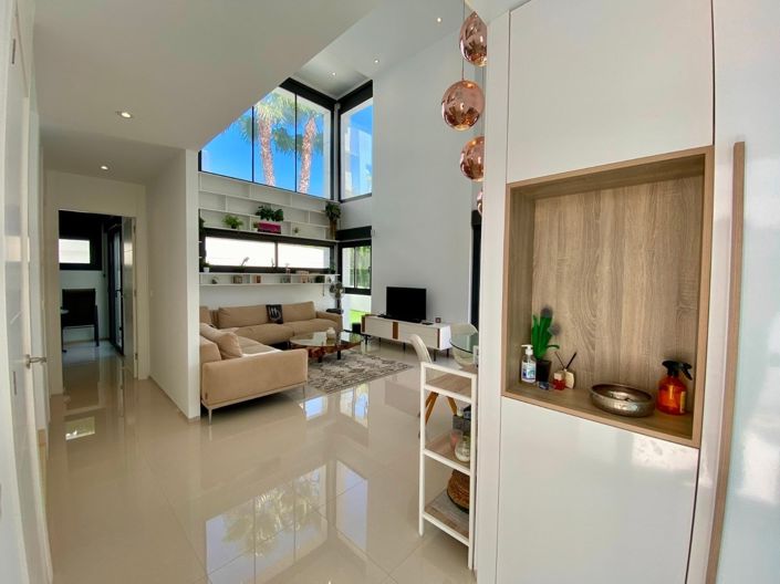 Image No.14-3 Bed Villa for sale