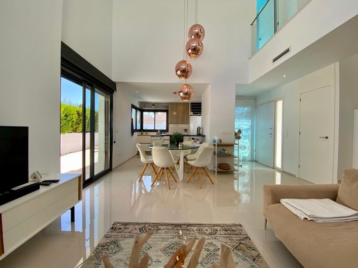 Image No.21-3 Bed Villa for sale