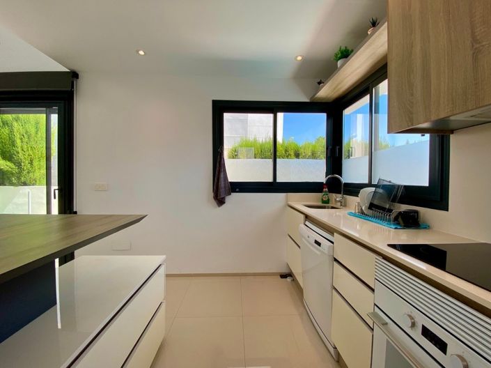 Image No.25-3 Bed Villa for sale