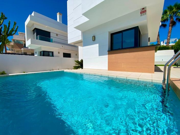 Image No.4-3 Bed Villa for sale