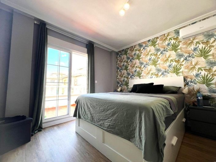 Image No.10-2 Bed Townhouse for sale