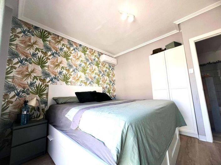 Image No.11-2 Bed Townhouse for sale