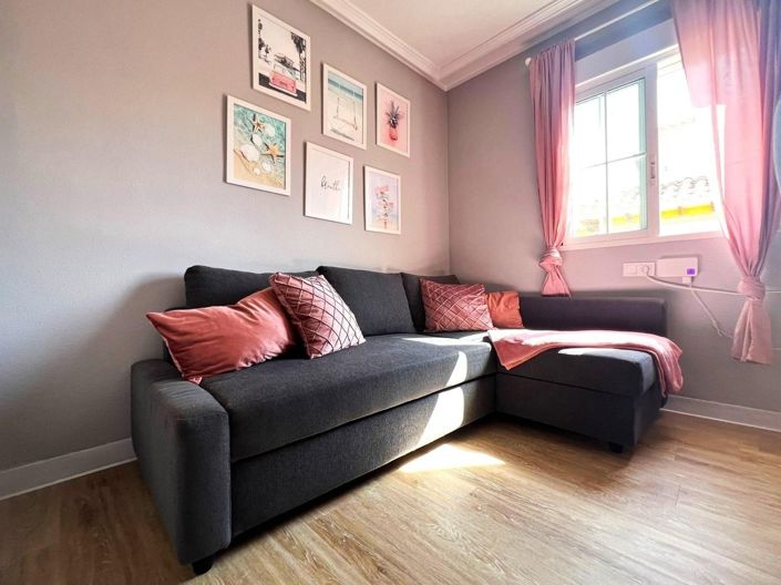 Image No.13-2 Bed Townhouse for sale